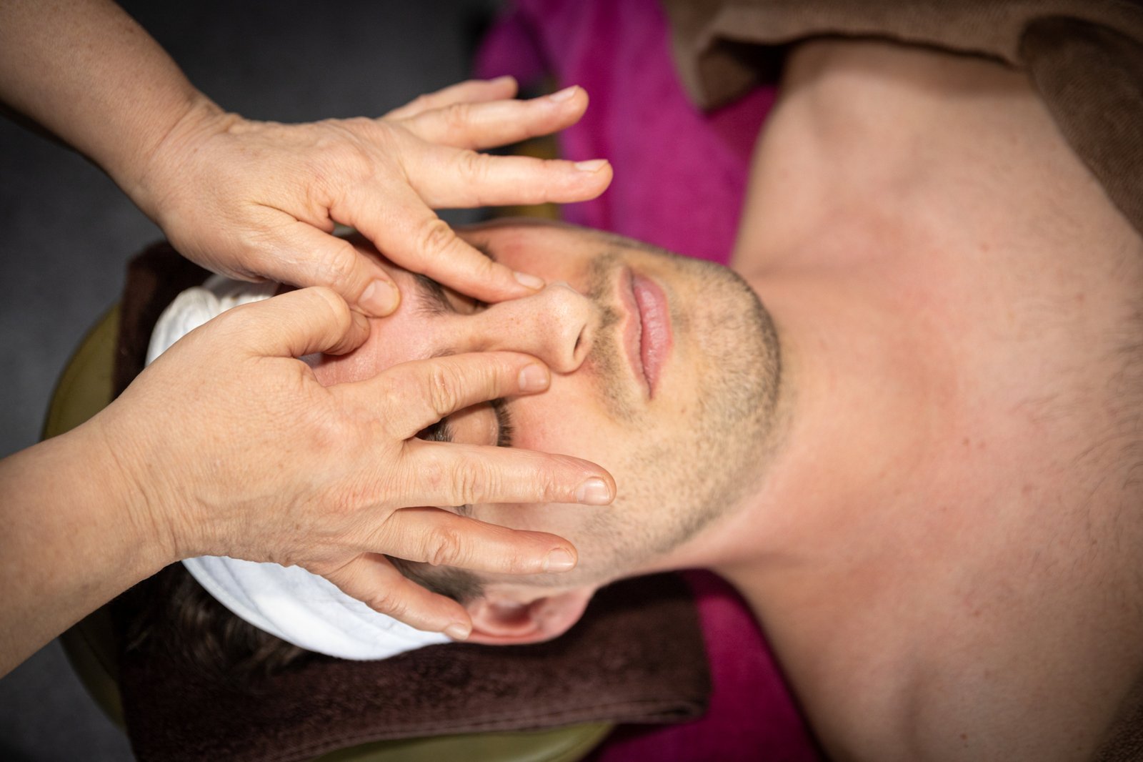 Deep cleansing facial for men Beauty Lounge Amsterdam